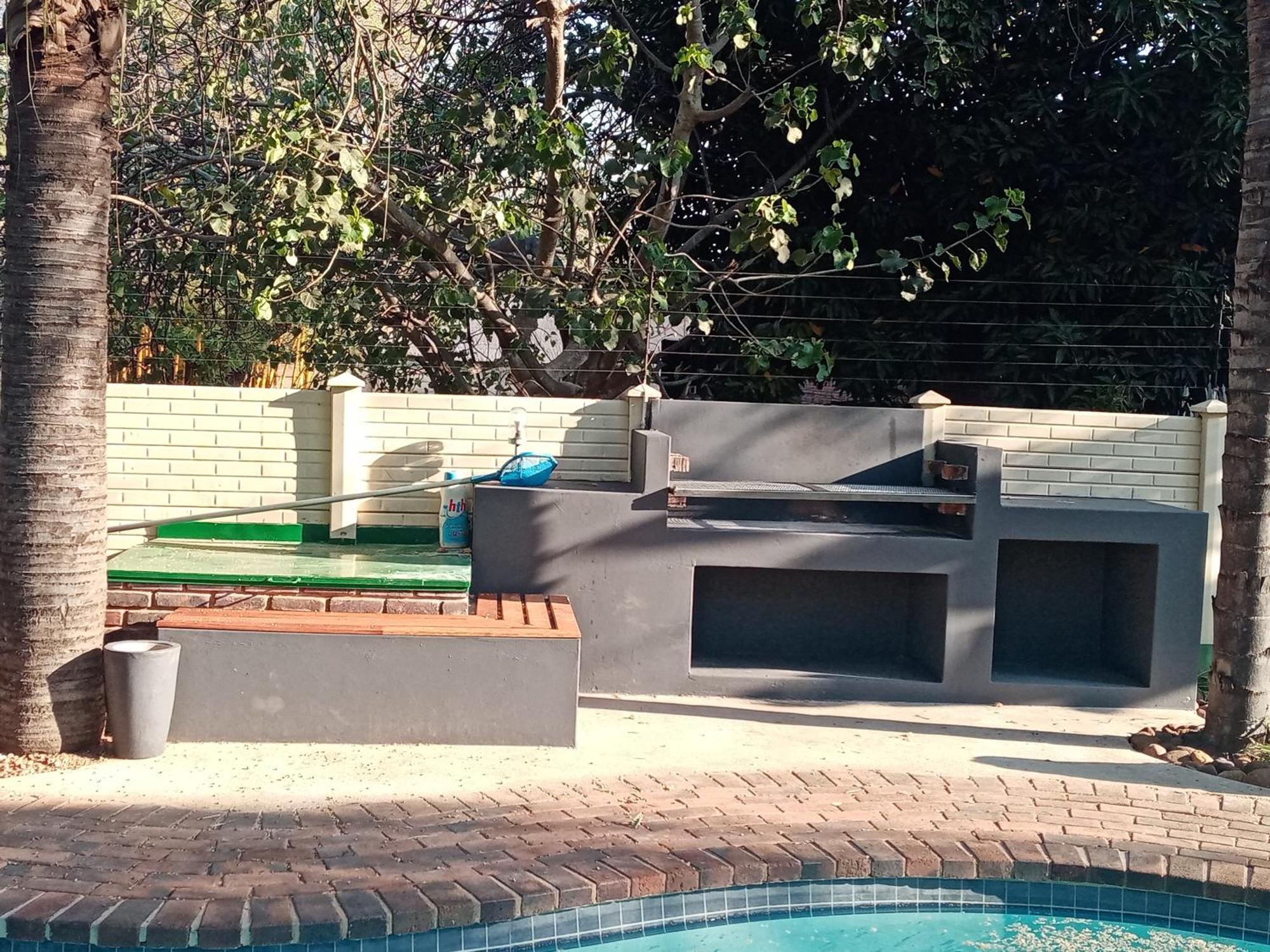 De La Rose Guesthouse Lephalale 外观 照片