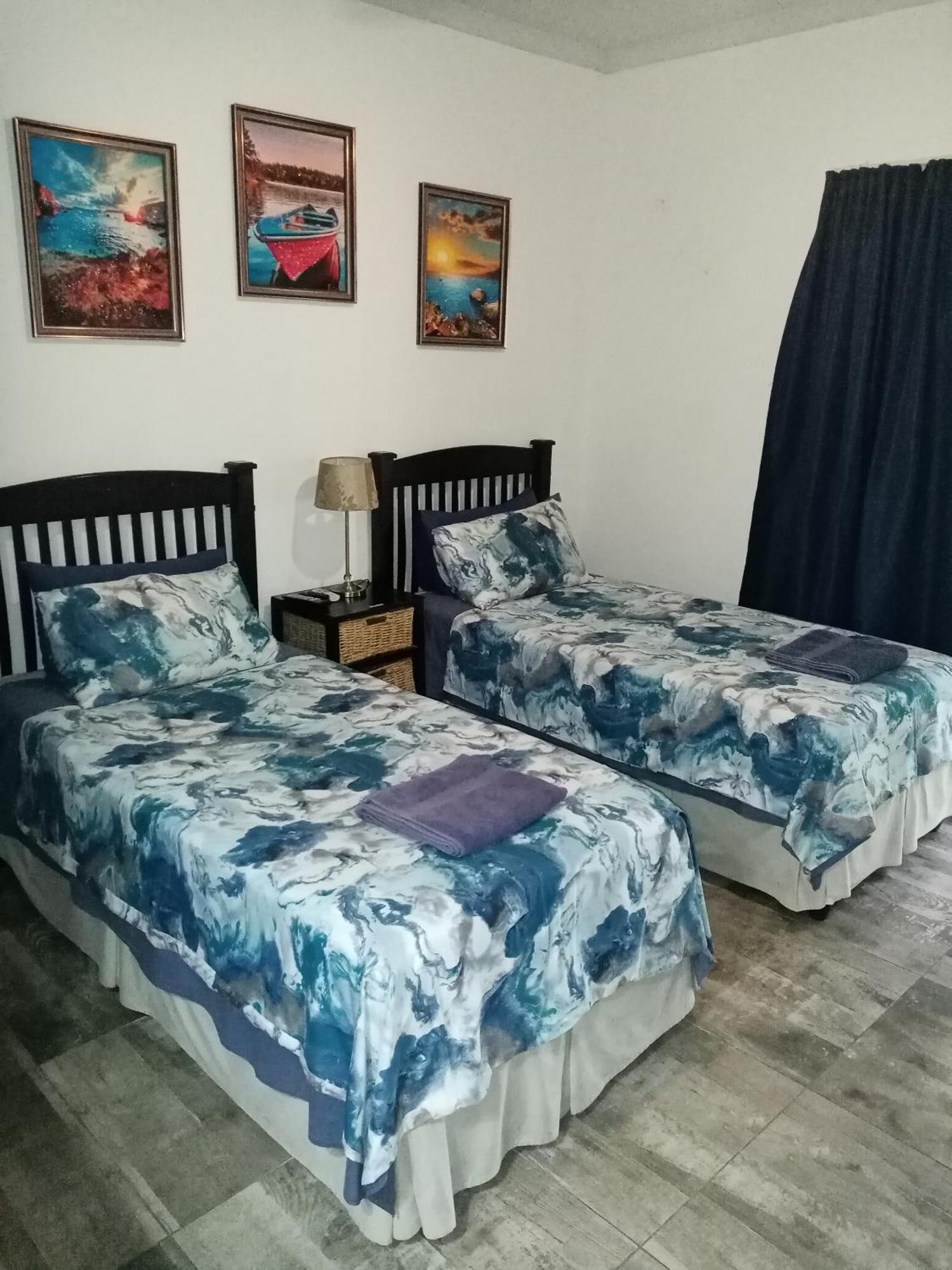 De La Rose Guesthouse Lephalale 外观 照片