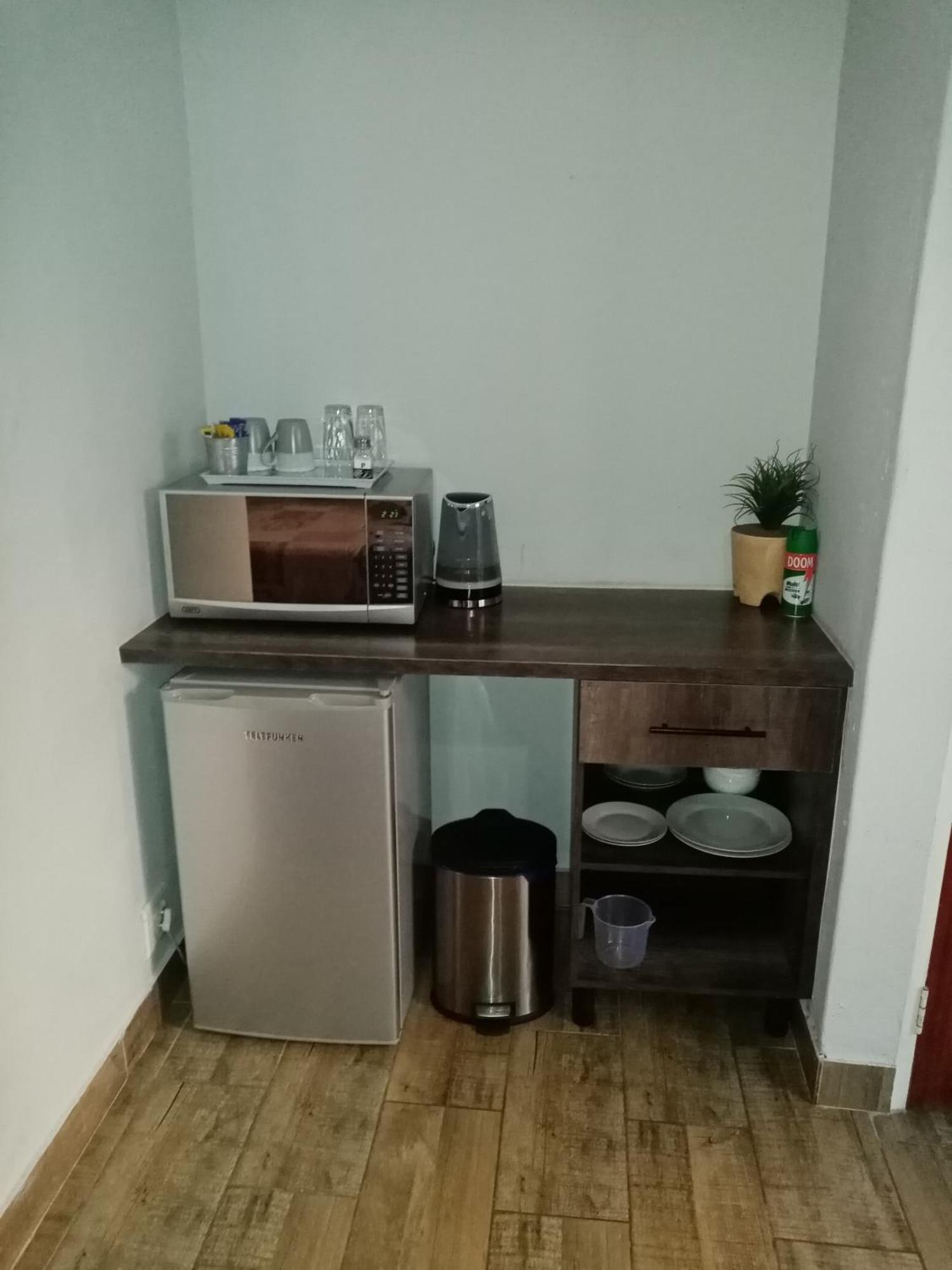 De La Rose Guesthouse Lephalale 外观 照片