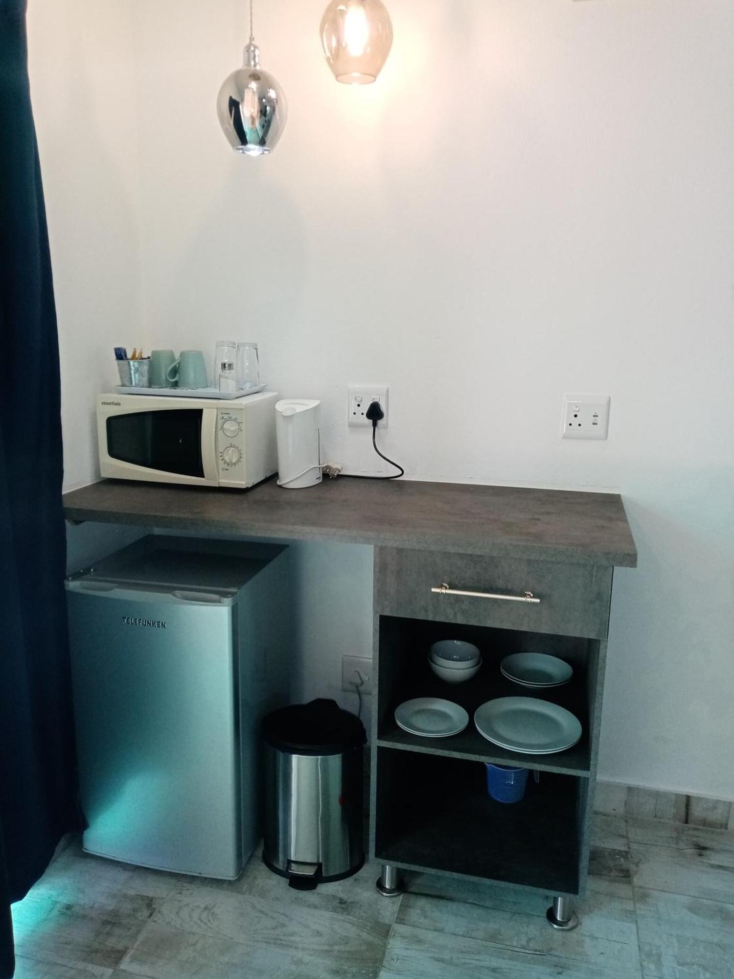 De La Rose Guesthouse Lephalale 外观 照片